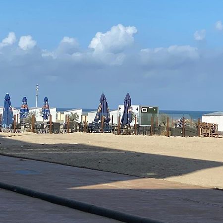 APPARTEMENT RDC AVEC 1 CHAMBRE à 5 METRES A PIED DE LA DIGUE DE LA PANNE Exterior foto