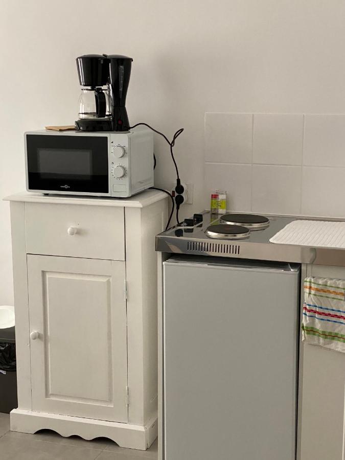 APPARTEMENT RDC AVEC 1 CHAMBRE à 5 METRES A PIED DE LA DIGUE DE LA PANNE Exterior foto